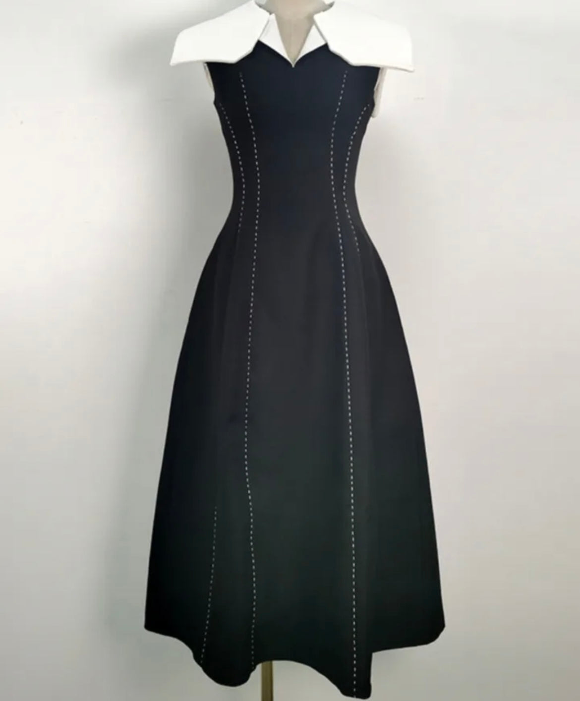 Preorder - Long balck