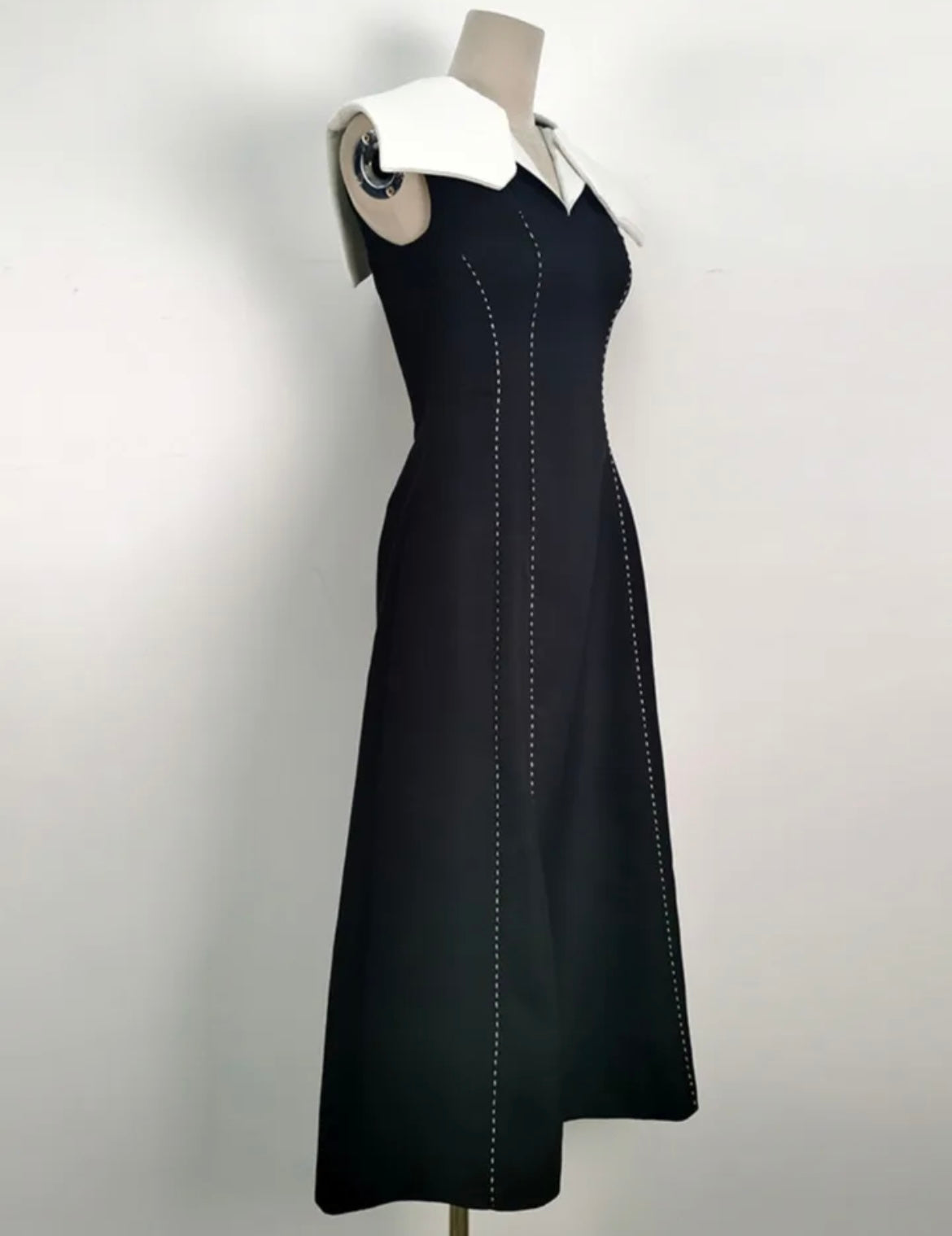 Preorder - Long balck