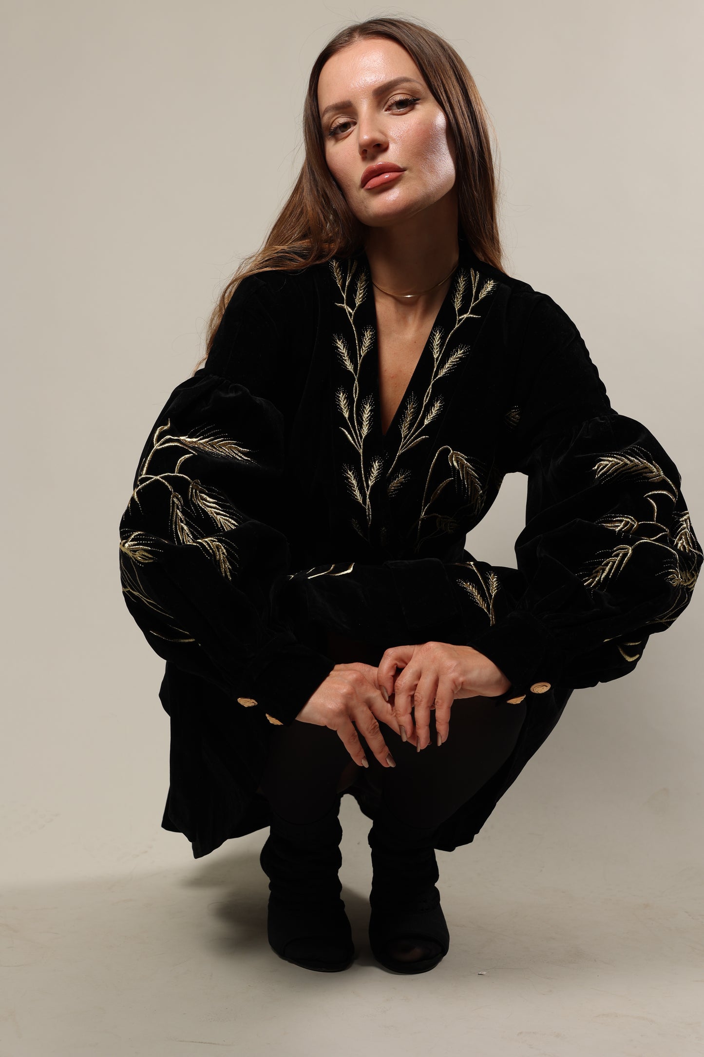 Preorder Velvet noir