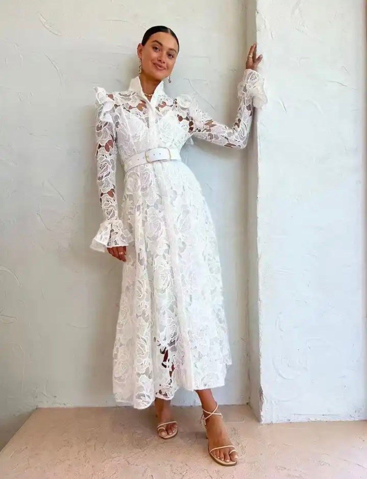 lace white